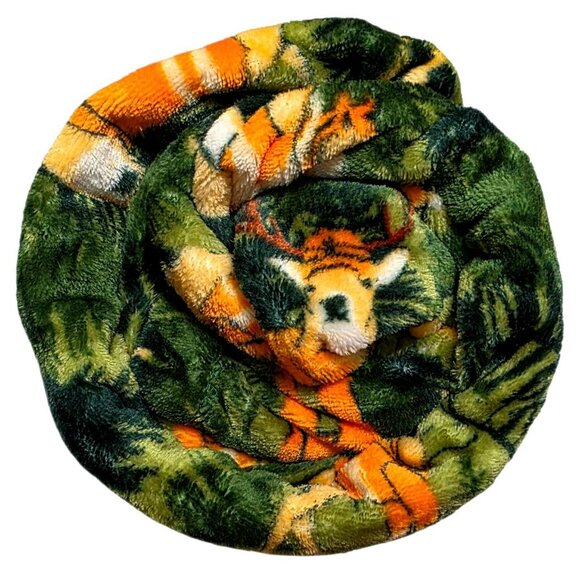 New Deer Hunting Plush Throw Blanket Man Cave Dad Gift Cabin Woodland Forest 5x6 - Picture 3 of 8